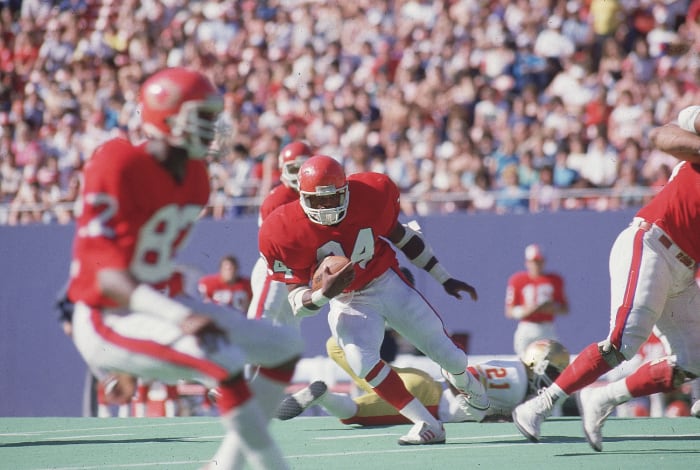 Walker rushed for 5,562 yards—103 per game—over three 18-game seasons for the Generals, production he would never approach in his subsequent 12 years in the NFL.